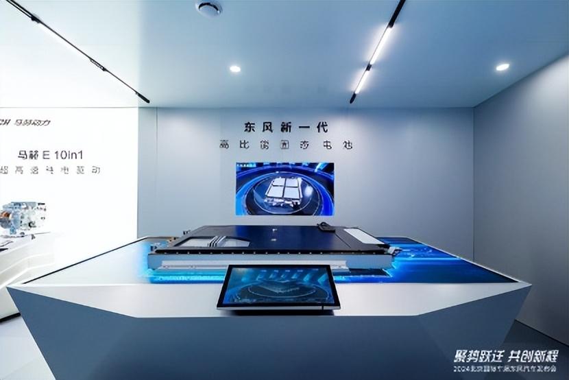创新引领未来 东风汽车焕新亮相北京车展